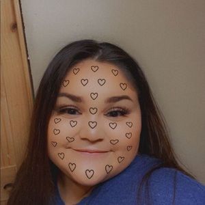 Meet your Posher, Desiree